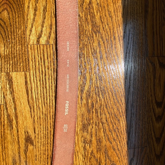 FOSSIL Women’s Leather Belt - Picture 6 of 10
